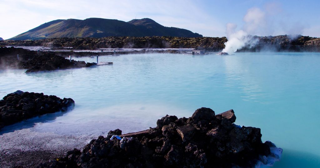 In der Landessprache heißt der gesunde Badeort Bláa Lónið.